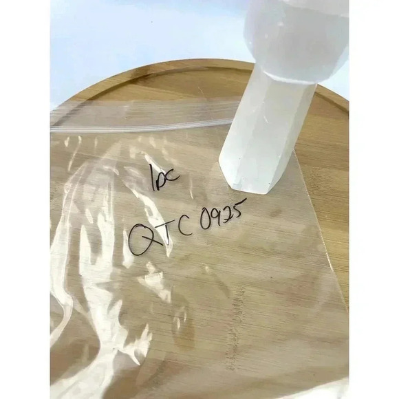 6" Natural Selenite Tower Carved Quartz Crystal Wand Healing 348 g - Picture 12 of 12